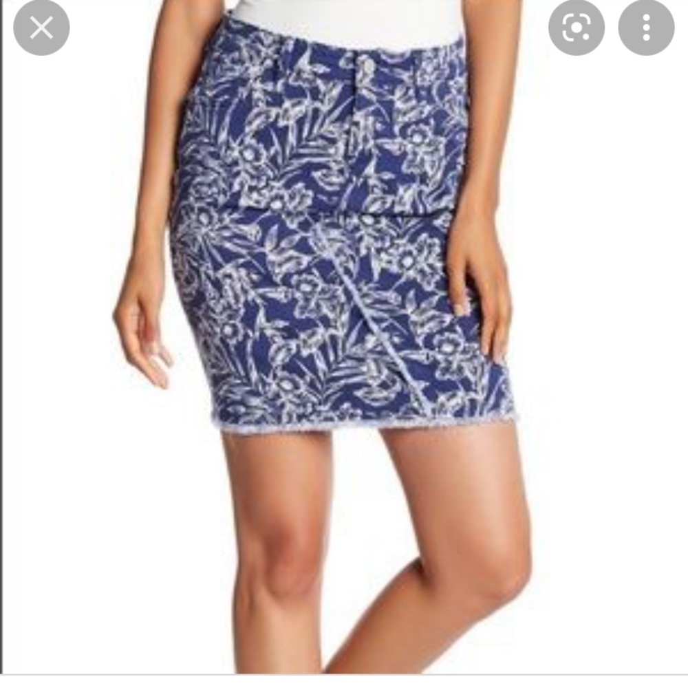 Tommy Bahama Demin skirts size 4